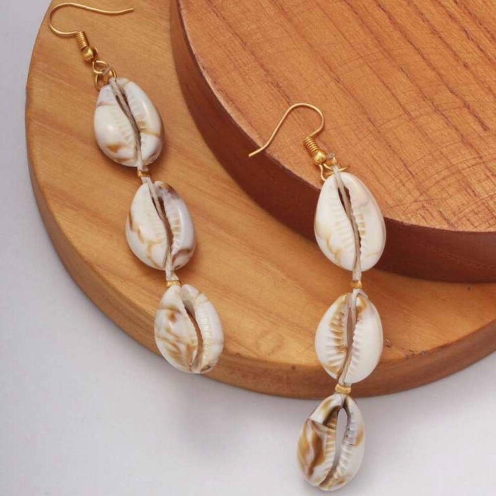 “Marbled Cowrie Shell” Univalve Sea Snail Mollusk Cowry Puka Seashell Earrings - Picture 4 of 7